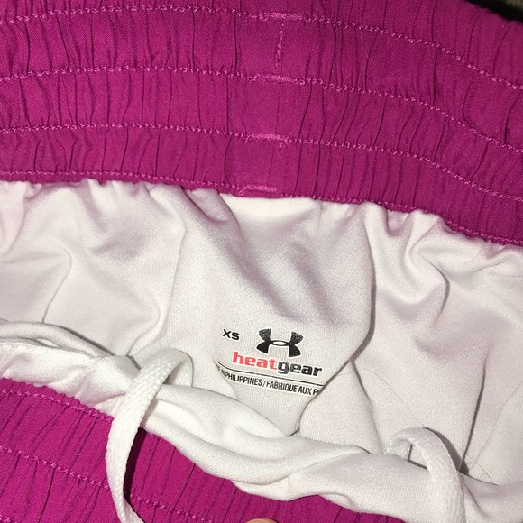 Underarmour shorts. Xs. Wonderful condition!! - Picture 2 of 3